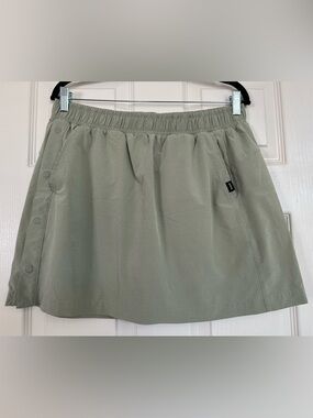Prana Women’s Olive Athletic Pull-On Skirt